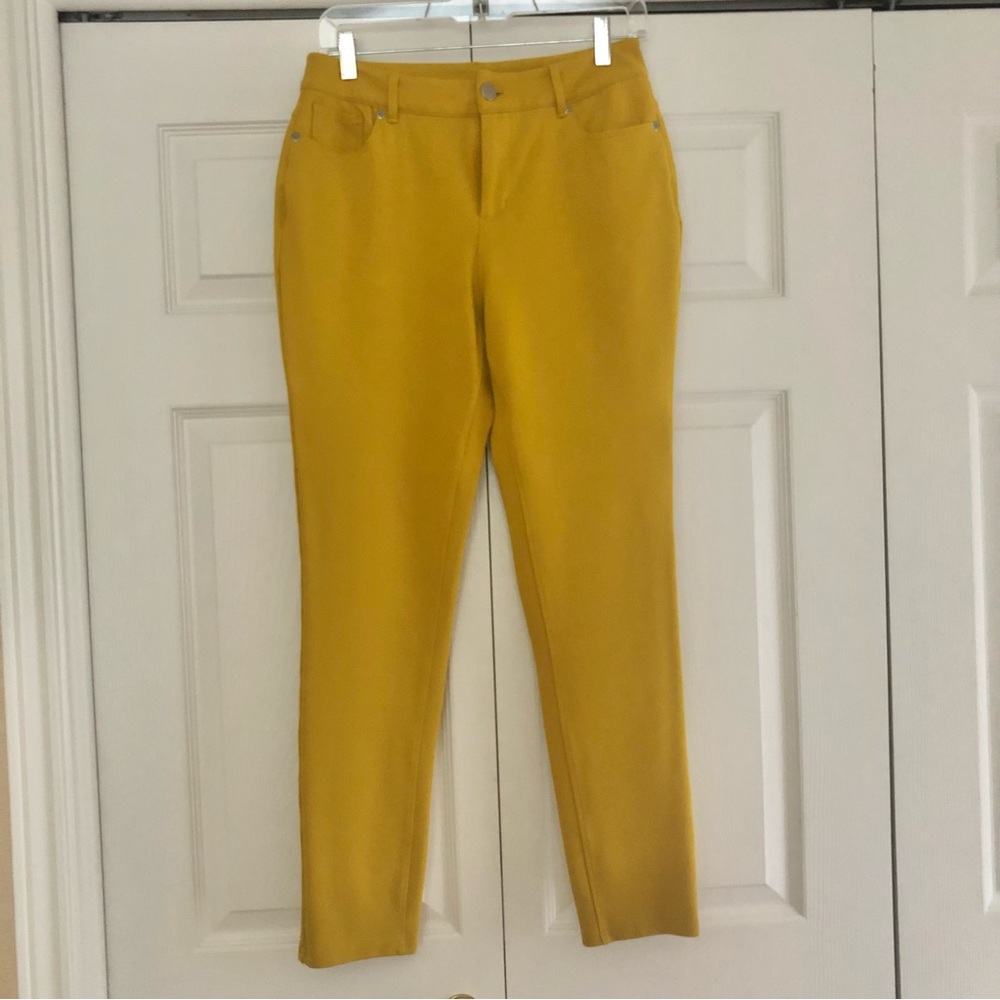 Cato gold jeggings. Size 8. NWOT. 29” inseam.